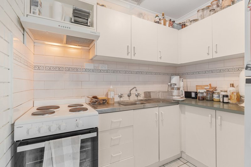 Photo - 2/4 St Bernards Street, Alphington VIC 3078 - Image 9