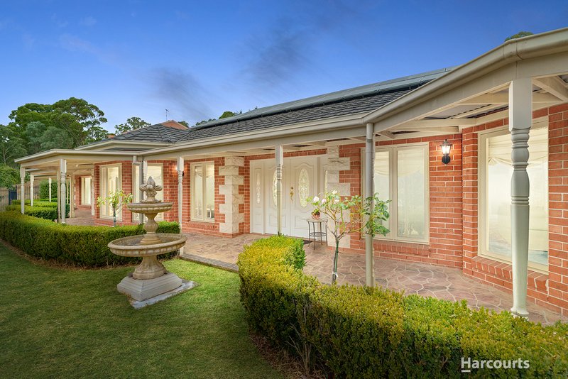 Photo - 24 St Muir Drive, Warrandyte VIC 3113 - Image 1