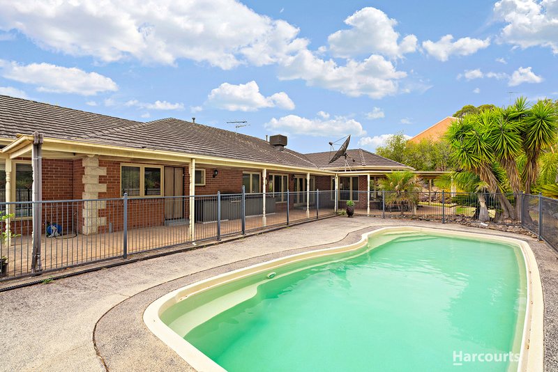 Photo - 24 St Muir Drive, Warrandyte VIC 3113 - Image 9