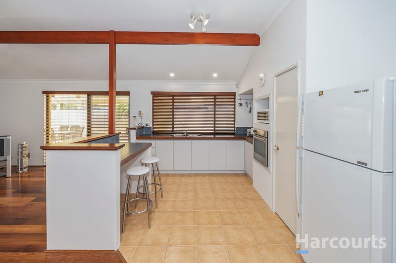 Photo - 24 St Stephens Crescent, Tapping WA 6065 - Image 18