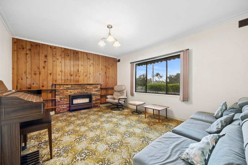 Photo - 24 Station Lake Road, Lara VIC 3212 - Image 3