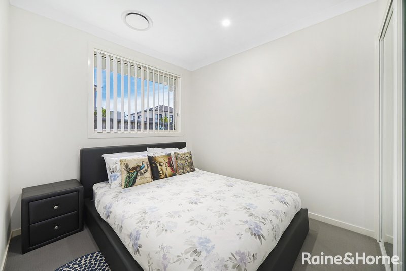 Photo - 24 Stevens Drive, Oran Park NSW 2570 - Image 7