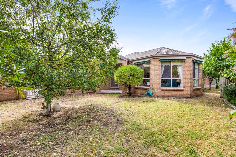 Photo - 24 Stirling Drive, Lake Gardens VIC 3355 - Image 17