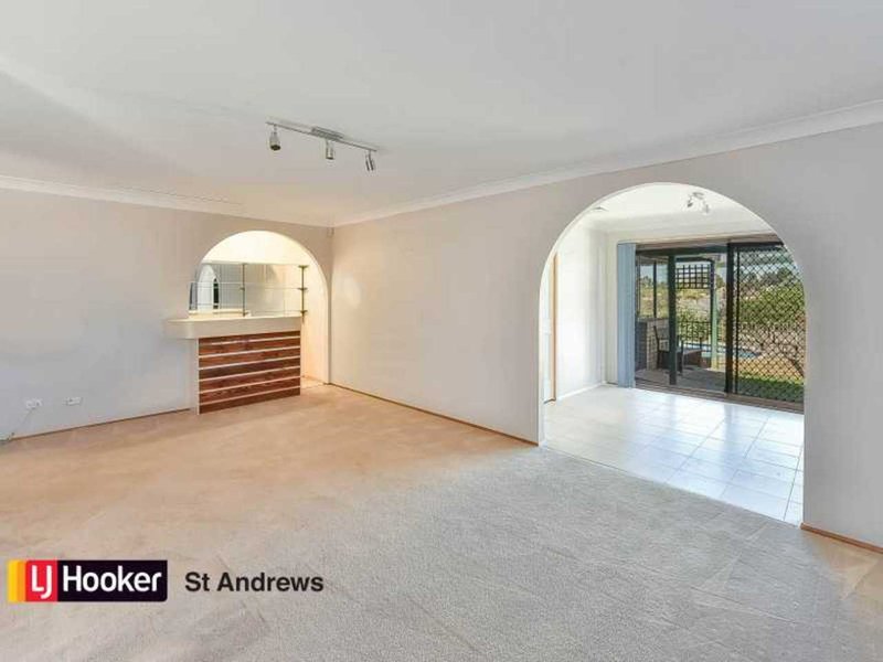 Photo - 24 Stranraer Drive, St Andrews NSW 2566 - Image 3