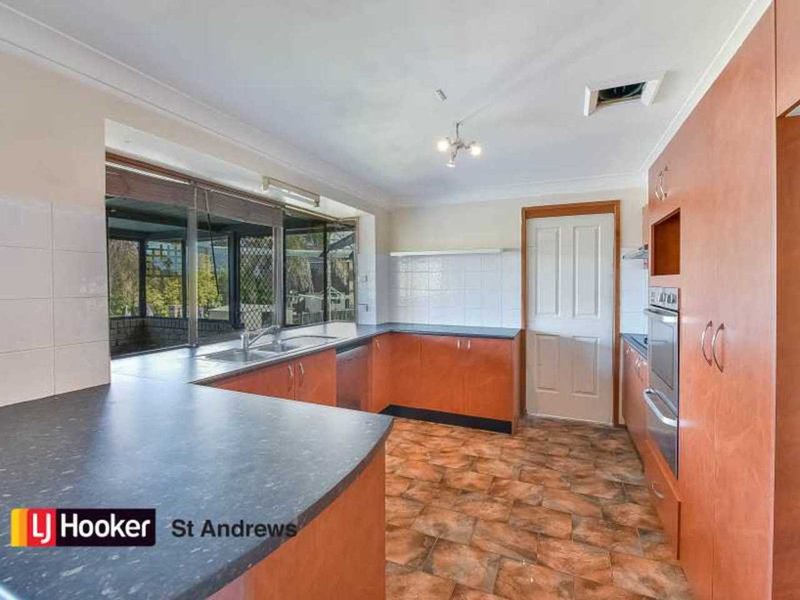 Photo - 24 Stranraer Drive, St Andrews NSW 2566 - Image 4