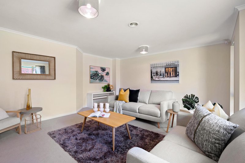 Photo - 24 Stromlo Crescent, Palmerston ACT 2913 - Image 10