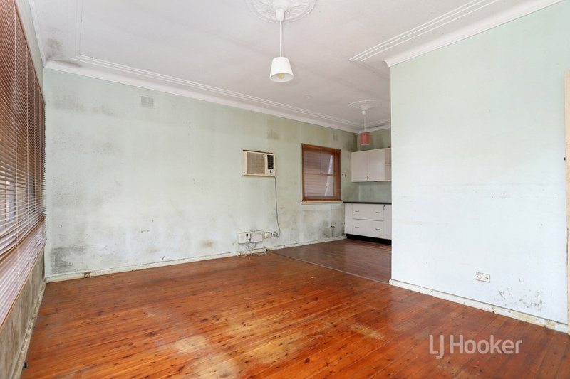 Photo - 24 Sullivan Street, Blacktown NSW 2148 - Image 2