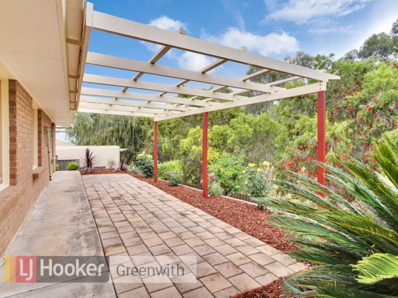 Photo - 24 Summer Hill Court, Wynn Vale SA 5127 - Image 13