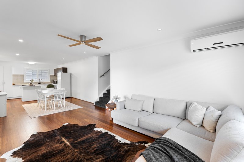 Photo - 24 Summit Parade, Bahrs Scrub QLD 4207 - Image 3