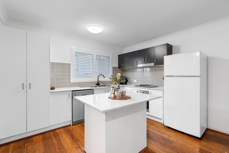 Photo - 24 Summit Parade, Bahrs Scrub QLD 4207 - Image 4