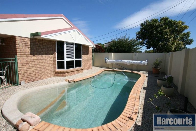 Photo - 24 Sunderland Dr , Banksia Beach QLD 4507 - Image 2