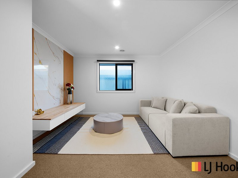 Photo - 24 Sunflower Drive, Beveridge VIC 3753 - Image 14