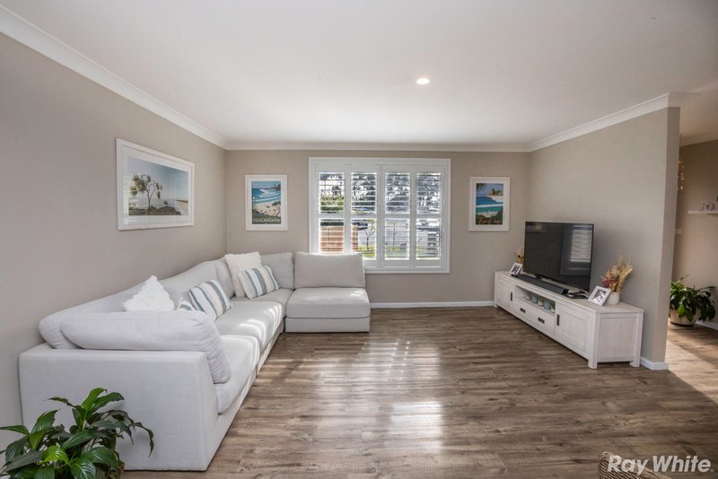 Photo - 24 Susella Crescent, Tuncurry NSW 2428 - Image 6