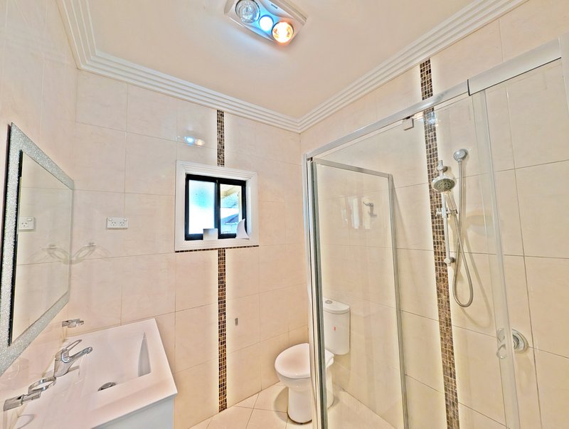Photo - 24 Sutherland Street, Canley Heights NSW 2166 - Image 11
