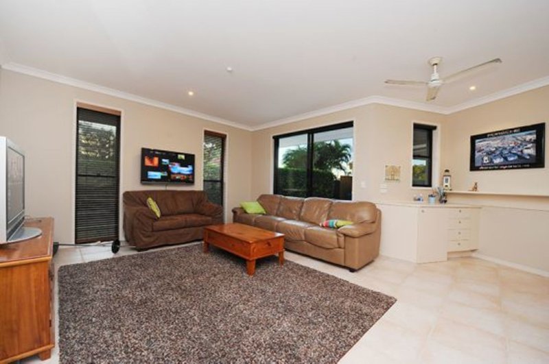 Photo - 24 Swallow Street, Wurtulla QLD 4575 - Image 5