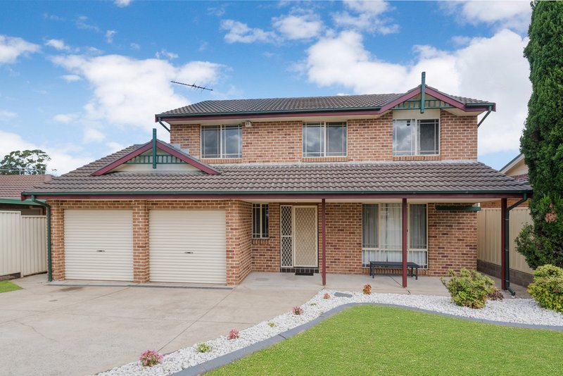 24 Swan Cct , Green Valley NSW 2168