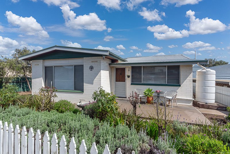 Photo - 24 Swan Road, Riverglades SA 5253 - Image 2