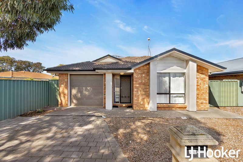 24 Tangarine Court, Munno Para West SA 5115