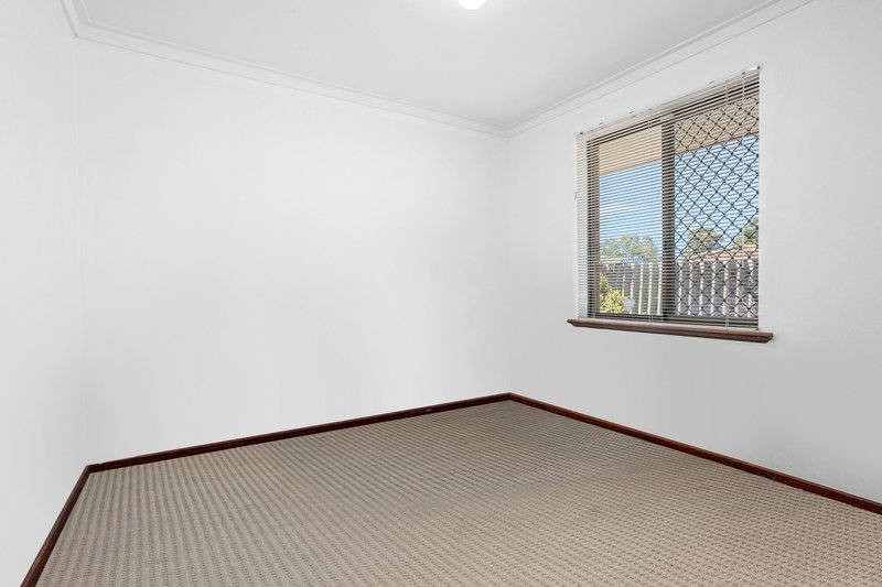 Photo - 24 Tangney Crescent, Kardinya WA 6163 - Image 10