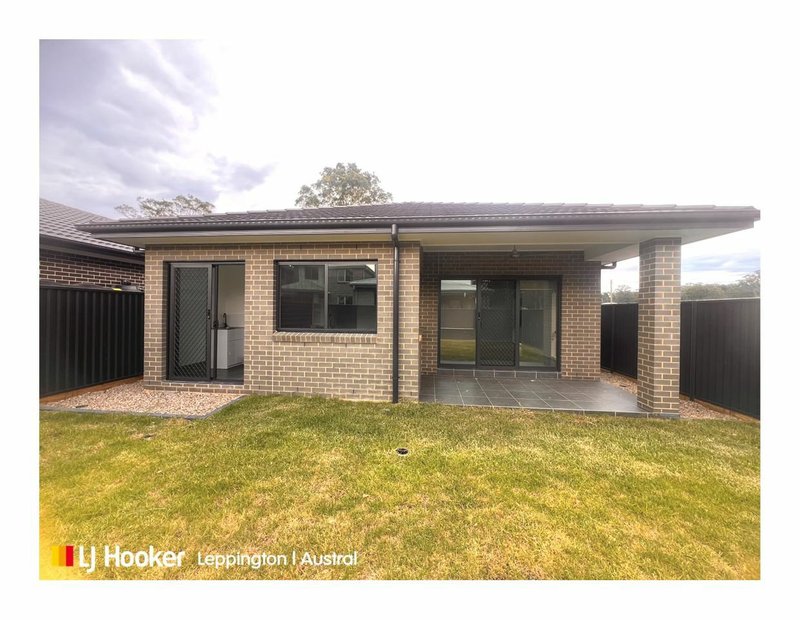 Photo - 24 Tenth Avenue, Austral NSW 2179 - Image 14