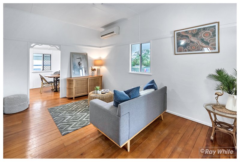 Photo - 24 Thackeray Street, Park Avenue QLD 4701 - Image 5