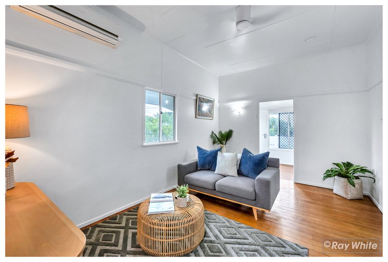 Photo - 24 Thackeray Street, Park Avenue QLD 4701 - Image 6