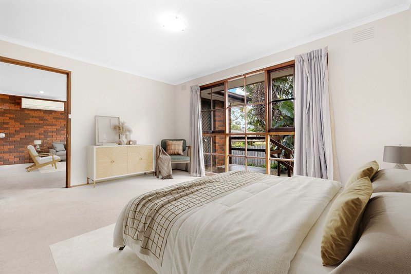 Photo - 2/4 The Crescent, Ferntree Gully VIC 3156 - Image 5