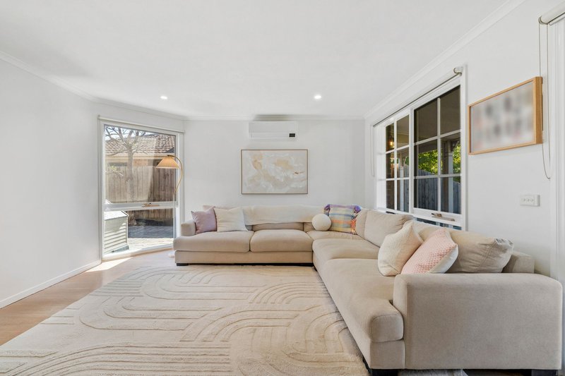 Photo - 24 Theodore Terrace, Berwick VIC 3806 - Image 3