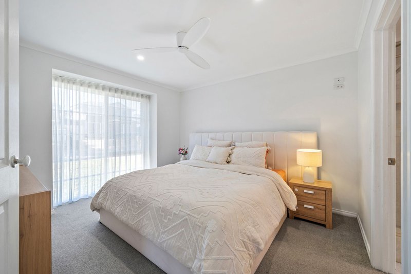 Photo - 24 Theodore Terrace, Berwick VIC 3806 - Image 9