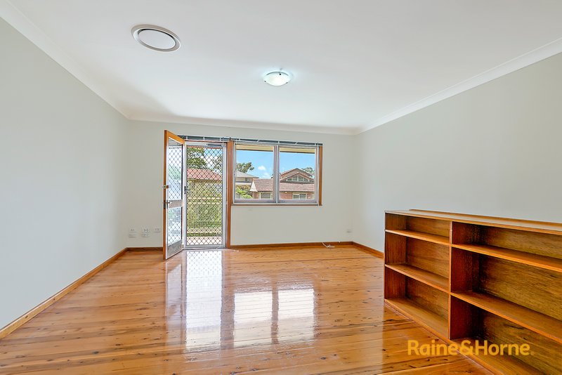 Photo - 24 Tobruk Avenue, Carlingford NSW 2118 - Image 5