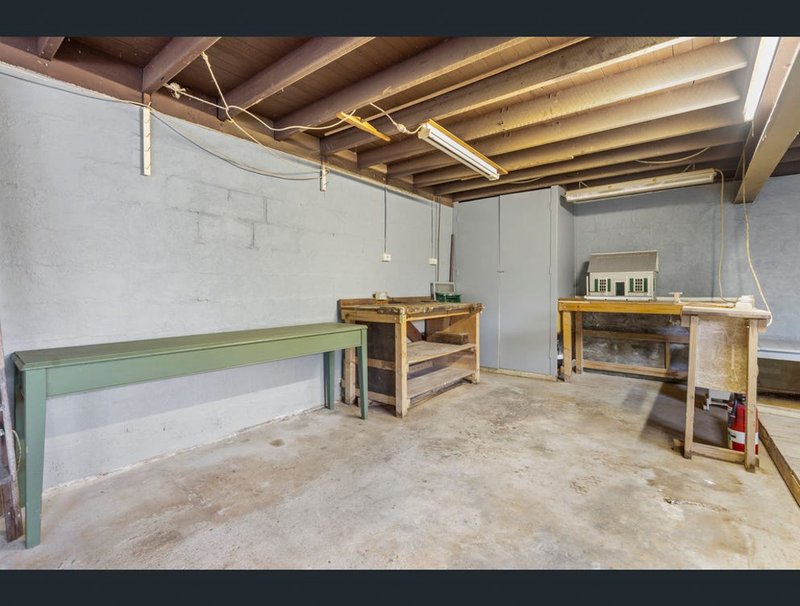 Photo - 24 Tonlegee Street, Ferny Grove QLD 4055 - Image 19