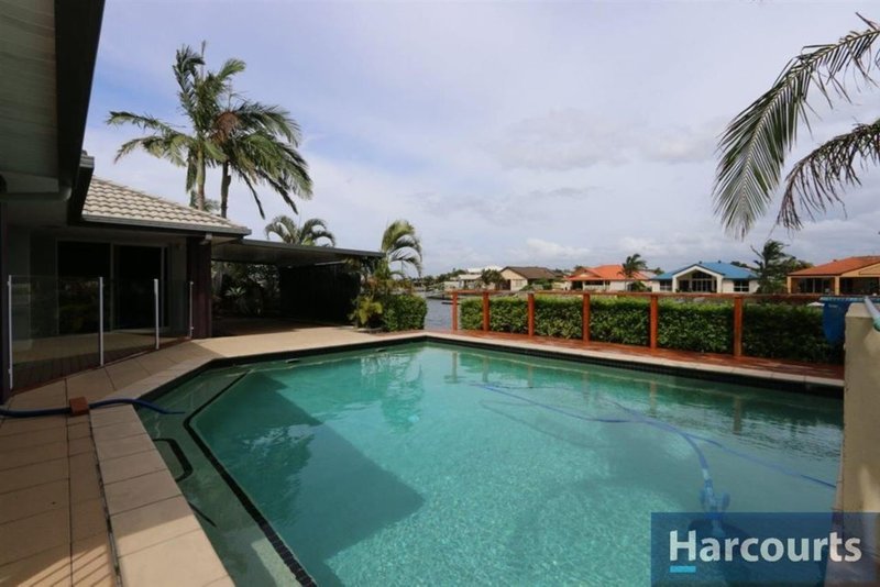 24 Topsail Cct , Banksia Beach QLD 4507