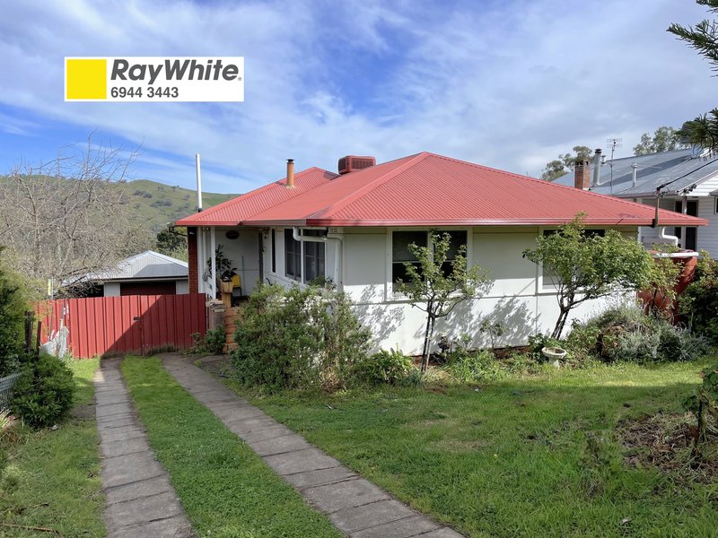 24 Tor Street, Gundagai NSW 2722