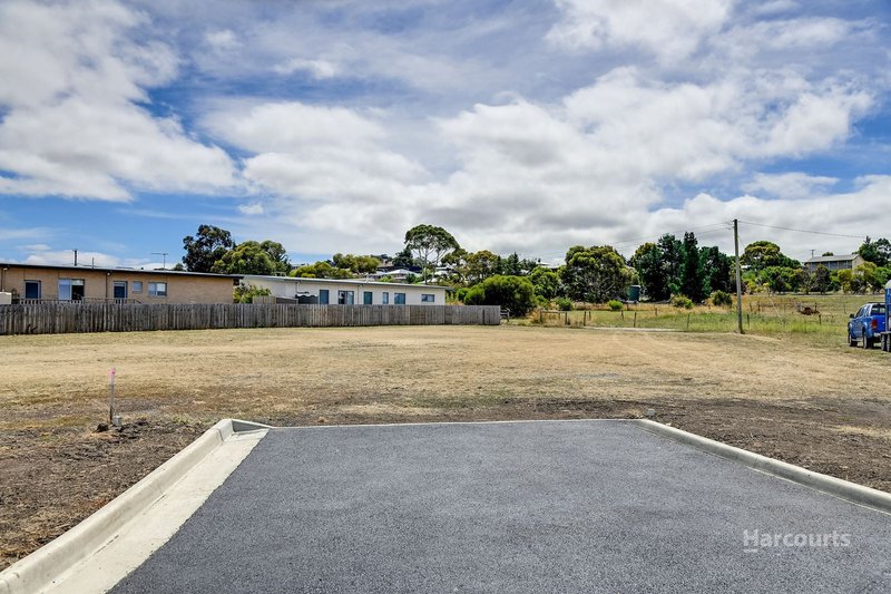 Photo - 24 Torquay Drive, Sorell TAS 7172 - Image 2