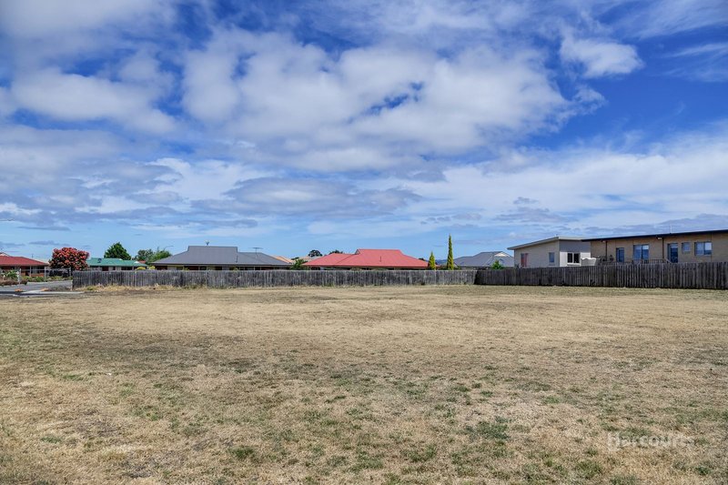 Photo - 24 Torquay Drive, Sorell TAS 7172 - Image 7