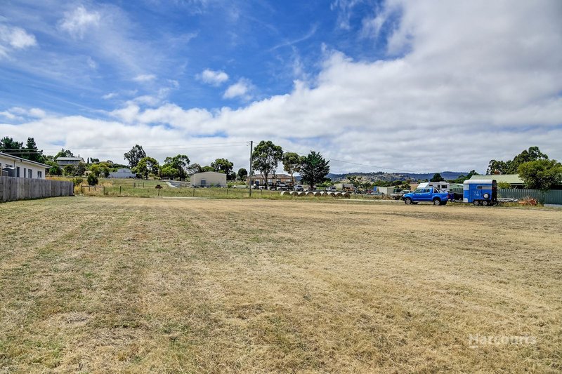 Photo - 24 Torquay Drive, Sorell TAS 7172 - Image 9