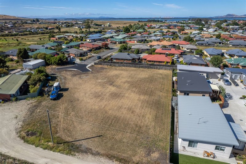 Photo - 24 Torquay Drive, Sorell TAS 7172 - Image 13