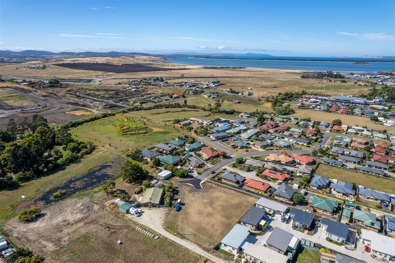 Photo - 24 Torquay Drive, Sorell TAS 7172 - Image 14