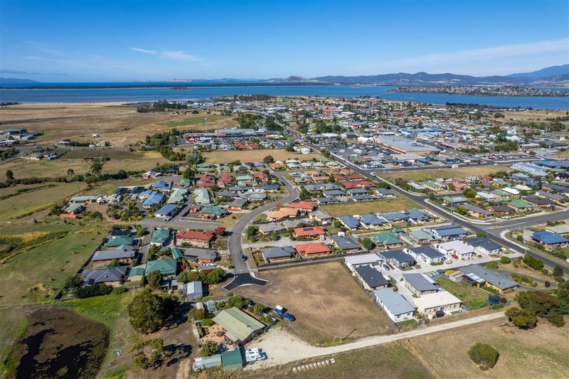 Photo - 24 Torquay Drive, Sorell TAS 7172 - Image 15