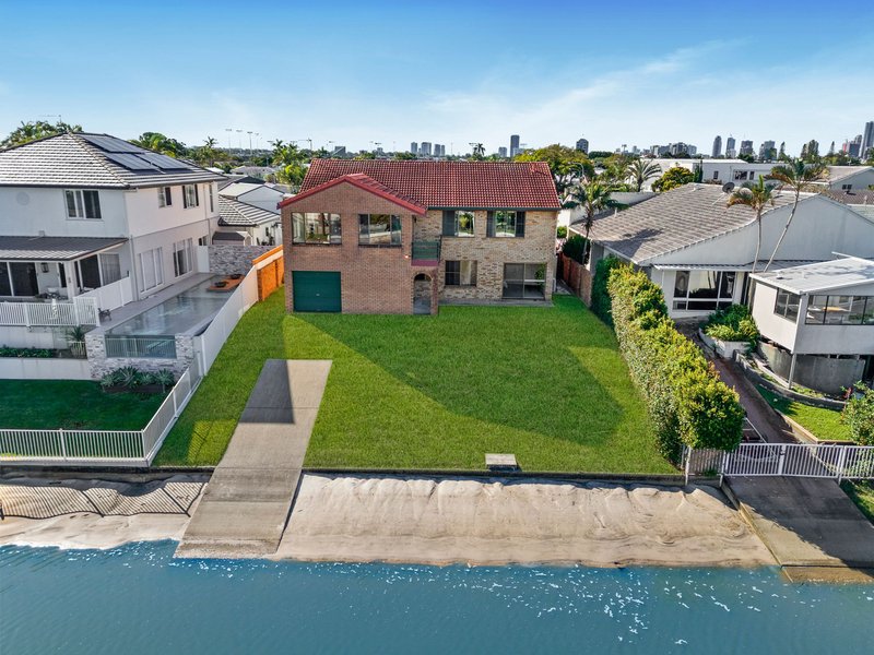 Photo - 24 Tosti Street, Sorrento QLD 4217 - Image 1