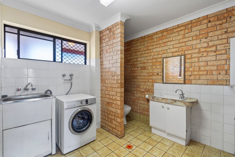 Photo - 24 Tosti Street, Sorrento QLD 4217 - Image 18