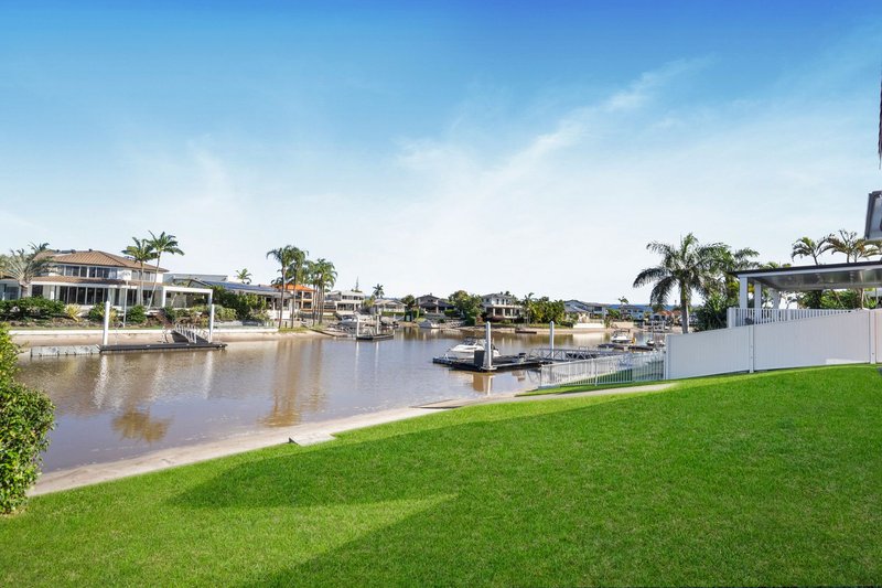 Photo - 24 Tosti Street, Sorrento QLD 4217 - Image 19
