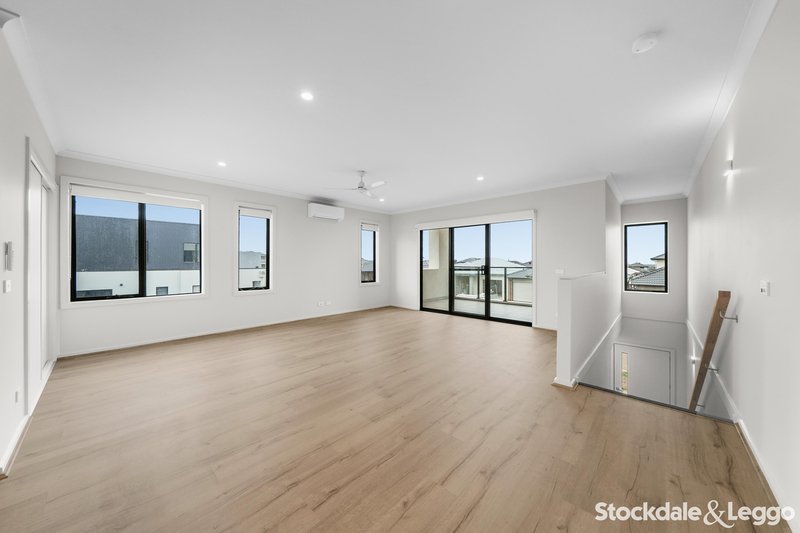 Photo - 24 Tottori Road, Truganina VIC 3029 - Image 4