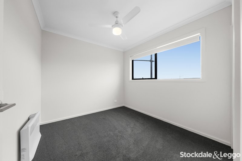 Photo - 24 Tottori Road, Truganina VIC 3029 - Image 8