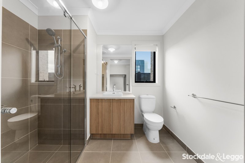 Photo - 24 Tottori Road, Truganina VIC 3029 - Image 11