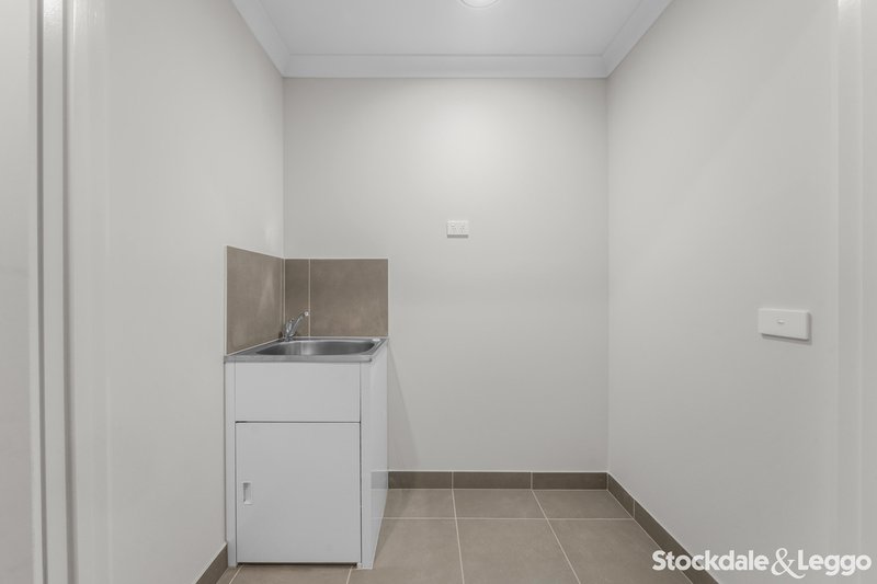 Photo - 24 Tottori Road, Truganina VIC 3029 - Image 13