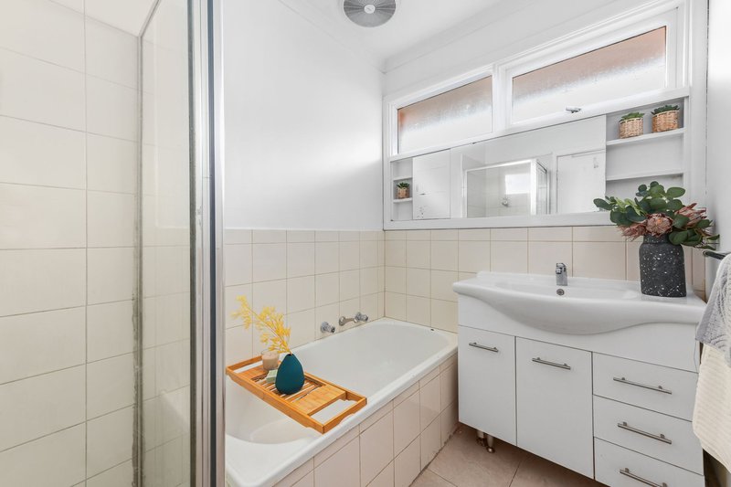 Photo - 2/4 Trainor Court, Noble Park VIC 3174 - Image 6