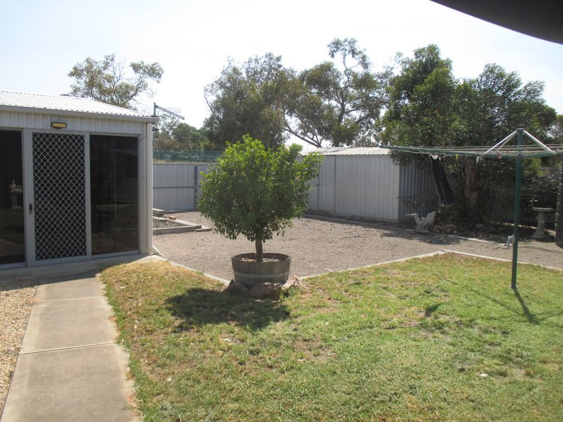 Photo - 24 Trevena Road, Tailem Bend SA 5260 - Image 11