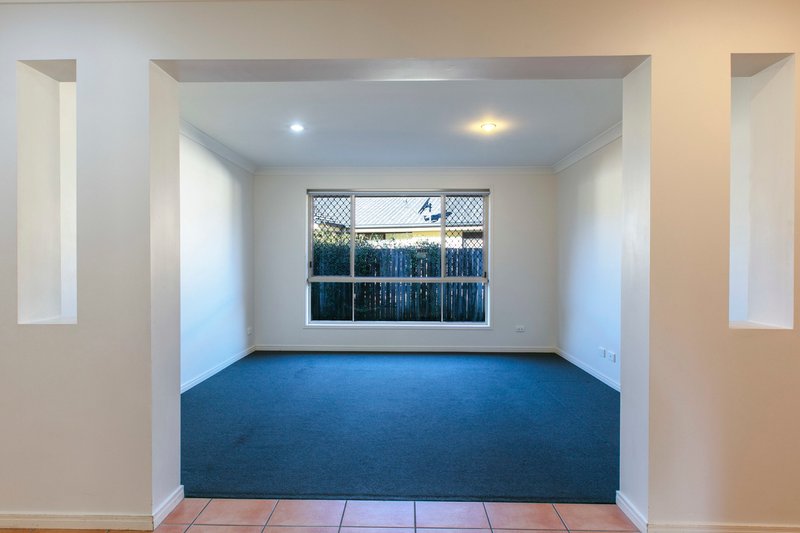 Photo - 24 Trinity Crescent, Sippy Downs QLD 4556 - Image 4