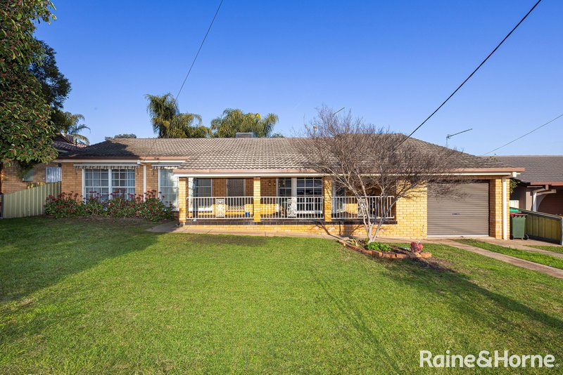 24 Truman Avenue, Tolland NSW 2650